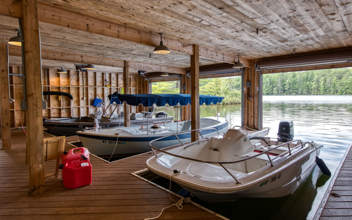 Big Wolf Lake Family Compound Merrill L. Thomas, Inc. Real Estate