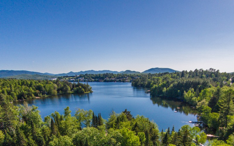 Mirror Lake Waterfront Real Estate